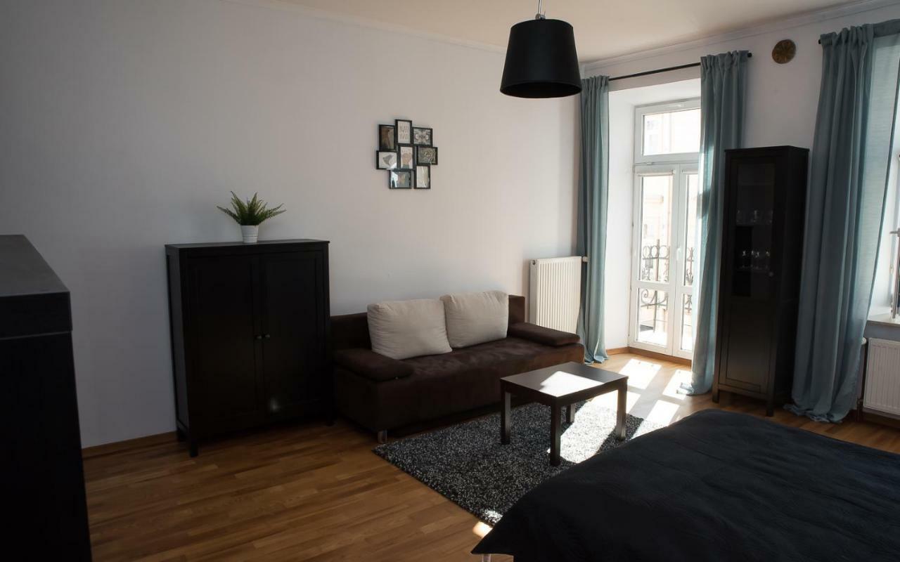 Easy Rent - Konopnicka 11 *